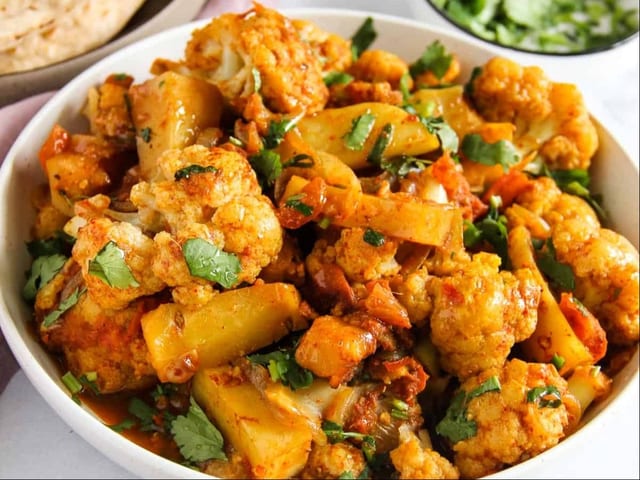 Aloo Gobi Rice Bowl (VG, GF).